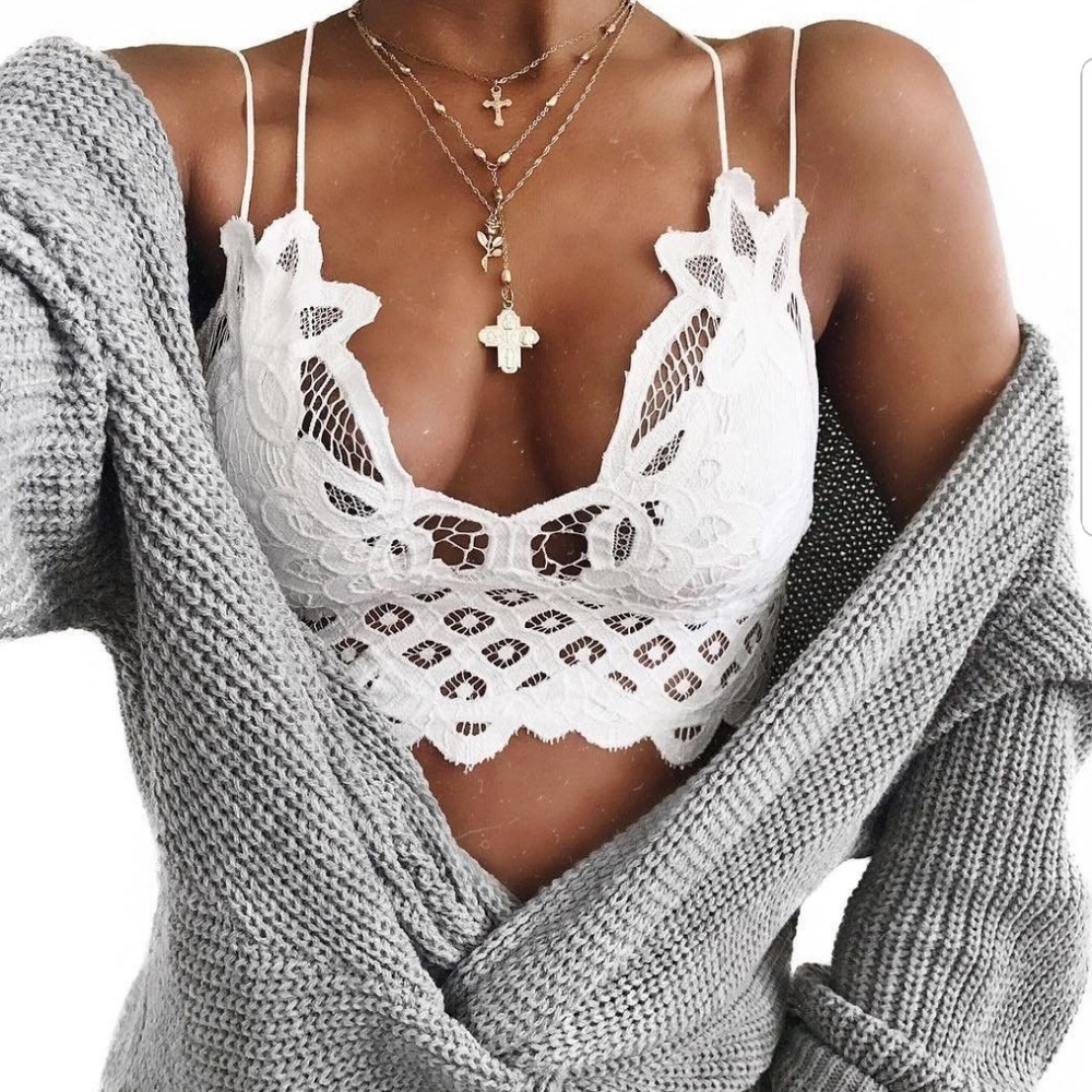 Mystic Deep V Lace Bralette - Picture 7 of 8